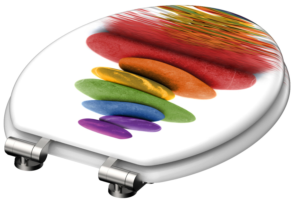 Mönstrad toalettsits universal med trĂ€kĂ€rna - BĂTTRE. CC-mĂ„tt: 130-185mm LĂ€ngd: 425-475mm Bredd: 375mm.