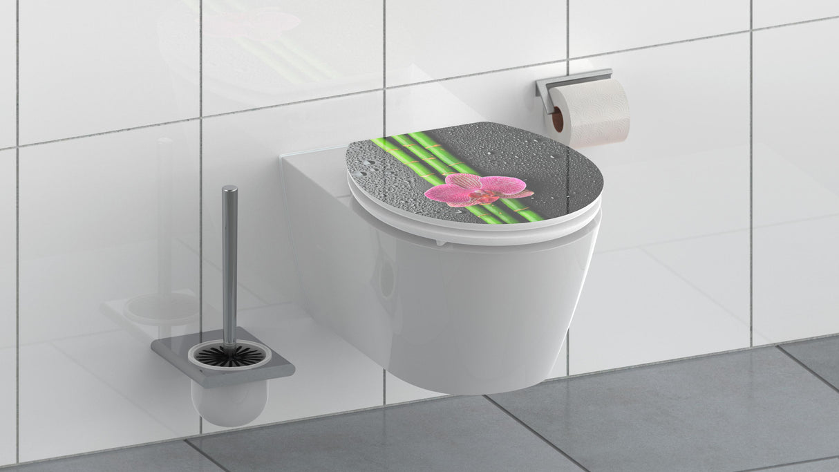 Högblank mönstrad toalettsits universal med trĂ€kĂ€rna - BĂTTRE. CC-mĂ„tt: 130-185mm LĂ€ngd: 425-475mm Bredd: 370mm.