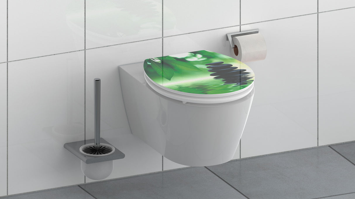 Högblank mönstrad toalettsits universal med trĂ€kĂ€rna - BĂTTRE. CC-mĂ„tt: 130-185mm LĂ€ngd: 425-475mm Bredd: 370mm.