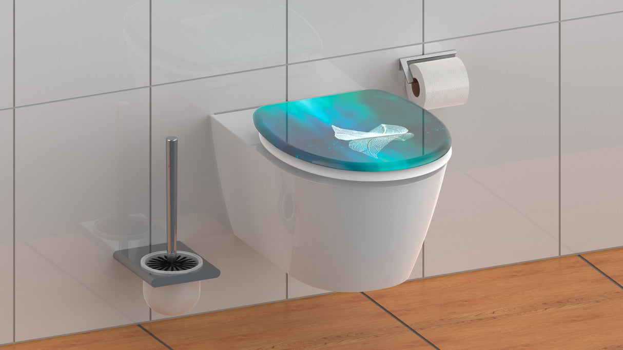 Mönstrad toalettsits universal i Duroplast - BĂTTRE. CC-mĂ„tt: 125-210mm LĂ€ngd: 425-435mm Bredd: 373mm.