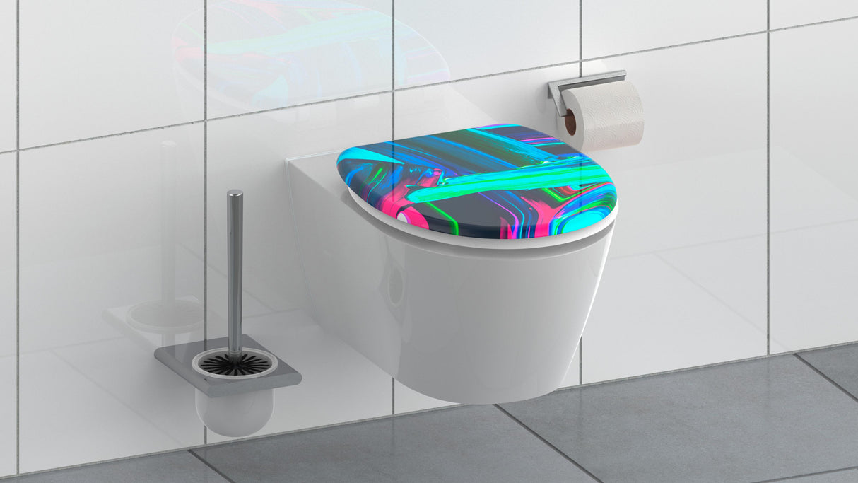 Mönstrad toalettsits universal i Duroplast - BĂTTRE. CC-mĂ„tt: 125-210mm LĂ€ngd: 425-435mm Bredd: 373mm.