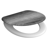 Mönstrad toalettsits universal i Duroplast - BÄTTRE. CC-mått: 90-170mm Längd: 425-435mm Bredd: 373mm.